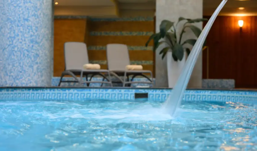 Aranyhomok Hotel Business & Relax Kecskem�t - M�rcius 15. 