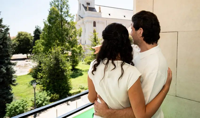 Aranyhomok Hotel Business & Relax Kecskem�t - M�rcius 15. 