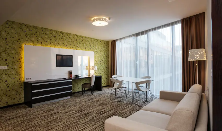 Art Hotel Szeged Szeged - M�rcius 15. 