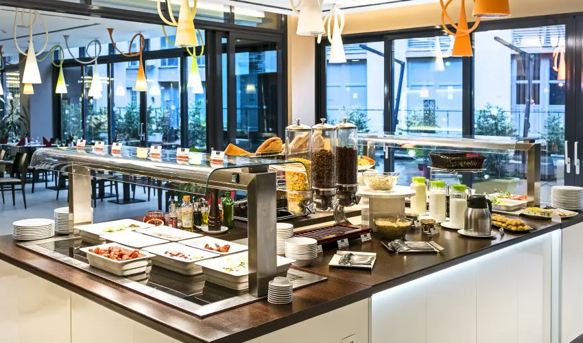 Art Hotel Szeged Szeged - M�rcius 15. 