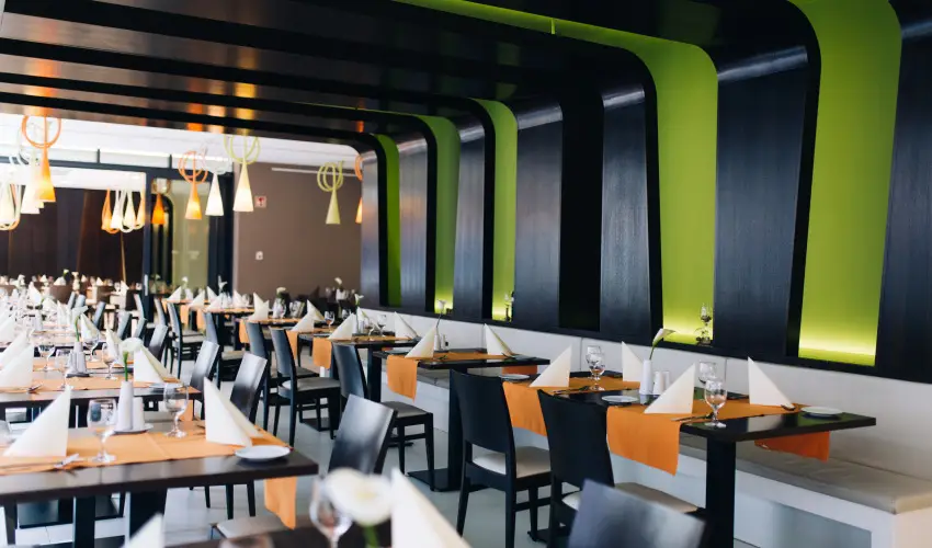 Art Hotel Szeged Szeged - M�rcius 15. 