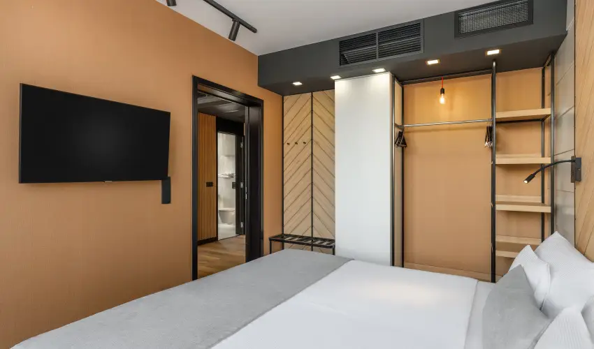 Art Hotel Szeged Szeged - M�rcius 15. (min. 2 �j)