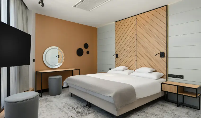Art Hotel Szeged Szeged - M�rcius 15. (min. 2 �j)