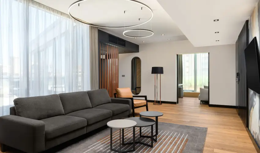 Art Hotel Szeged Szeged - M�rcius 15. (min. 2 �j)