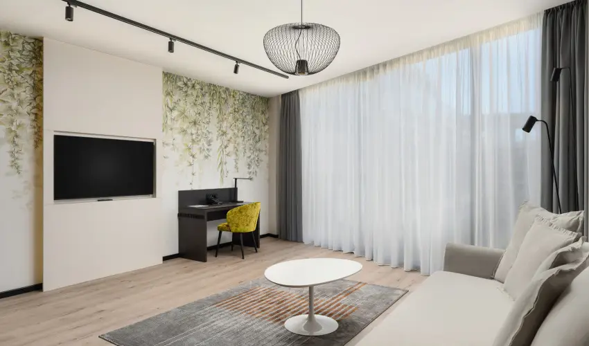 Art Hotel Szeged Szeged - M�rcius 15. (min. 2 �j)