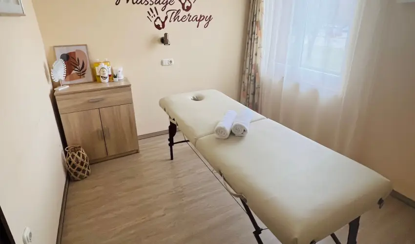 Art Hotel Zalakaros - M�rcius 15. 