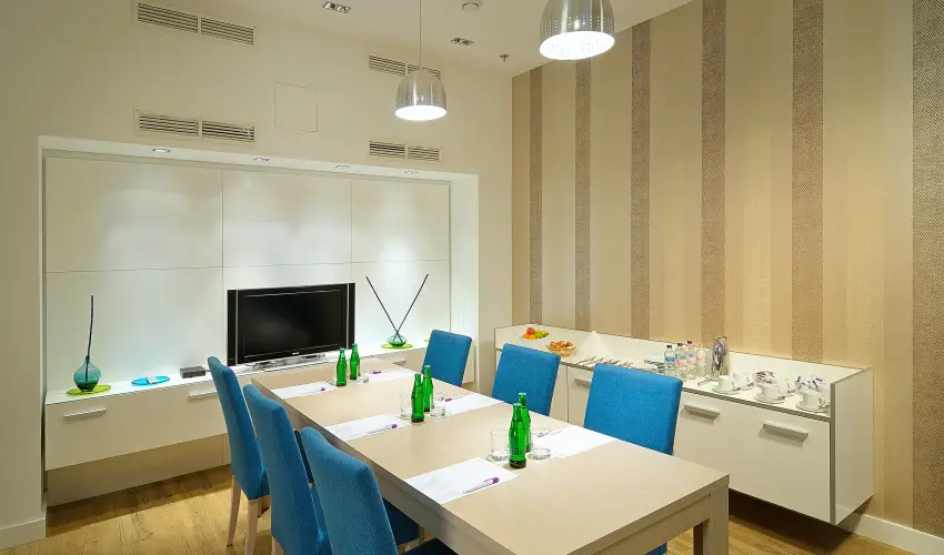 Atrium Hotel by Mellow Mood Hotels Budapest - M�rcius 15. 