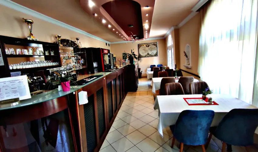 �trium Hotel Hark�ny - M�rcius 15.
