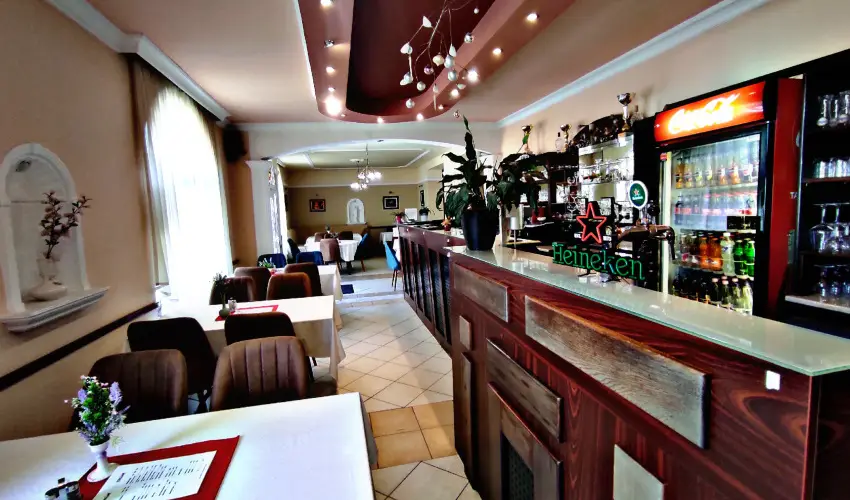 �trium Hotel Hark�ny - M�rcius 15.