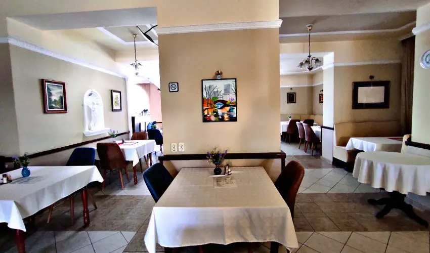 �trium Hotel Hark�ny - M�rcius 15.
