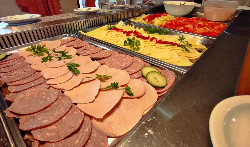 �trium Hotel Hark�ny - M�rcius 15.