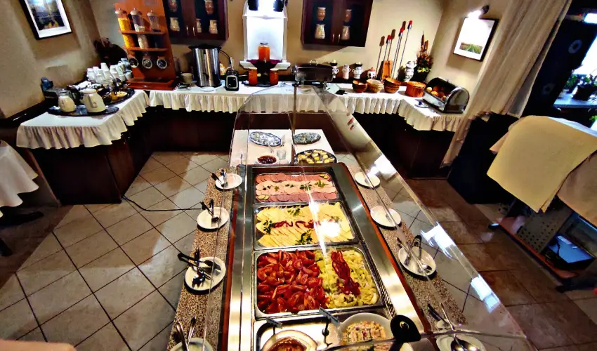 �trium Hotel Hark�ny - M�rcius 15.