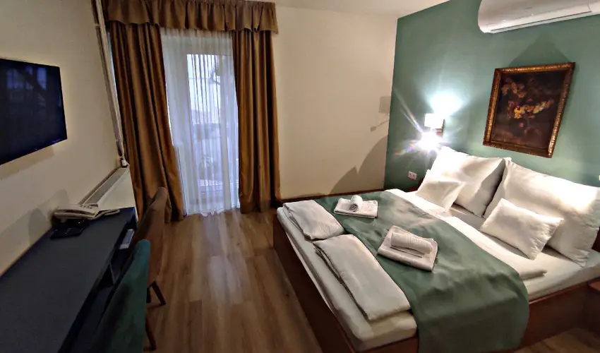 �trium Hotel Hark�ny - M�rcius 15.