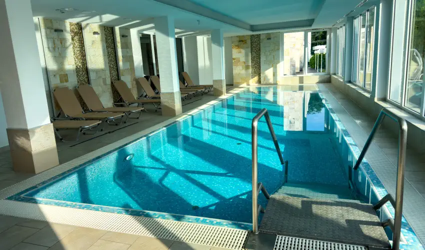 Aurora Hotel Miskolctapolca - M�rcius 15. 