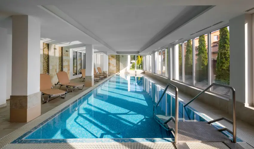 Aurora Hotel Miskolctapolca - M�rcius 15. 