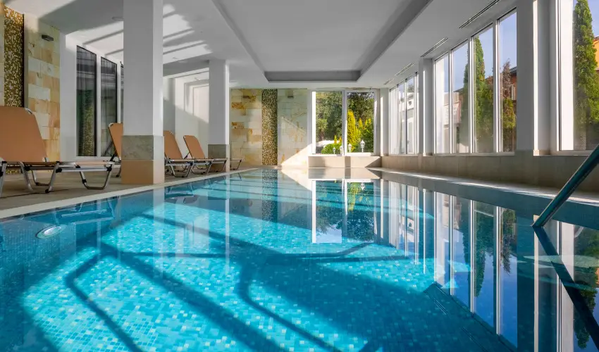 Aurora Hotel Miskolctapolca - M�rcius 15. 