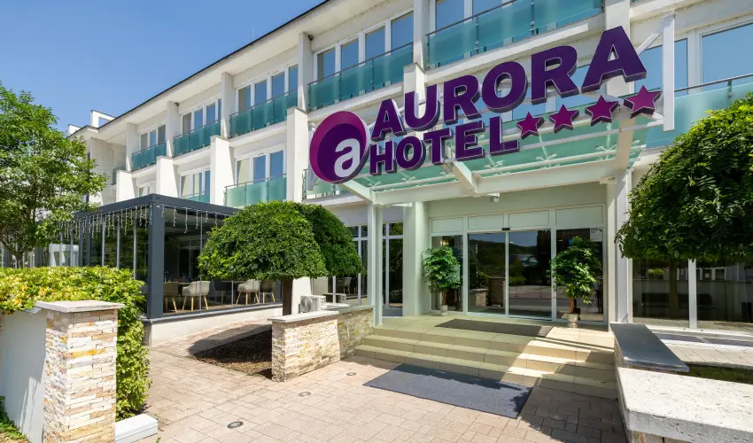 Aurora Hotel Miskolctapolca - M�rcius 15. 