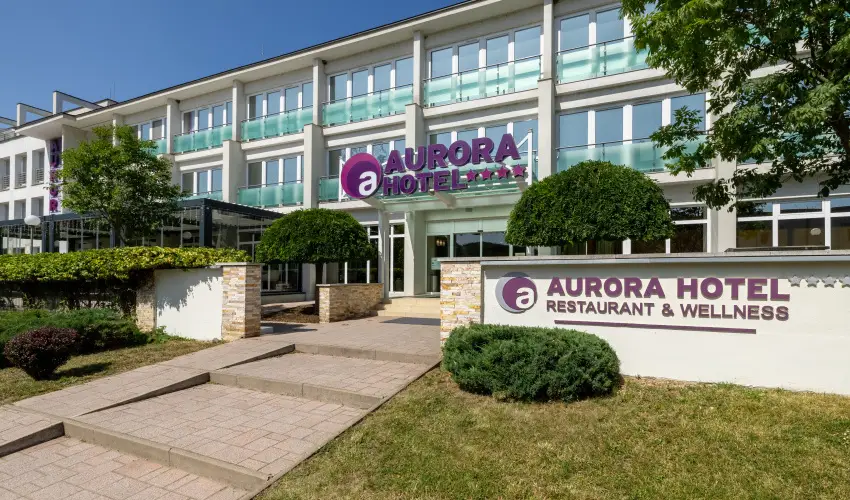 Aurora Hotel Miskolctapolca - M�rcius 15. 