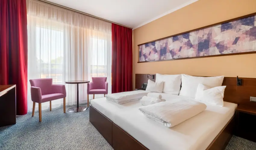 Aurora Hotel Miskolctapolca - M�rcius 15. 