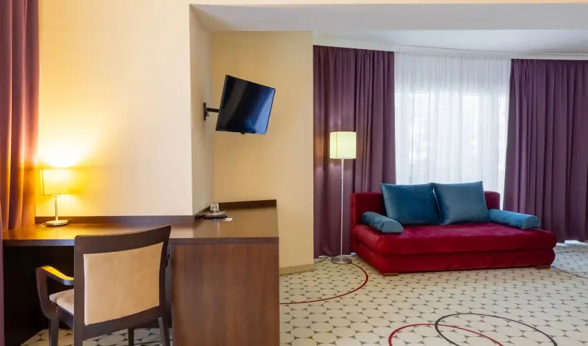 Aurora Hotel Miskolctapolca - M�rcius 15. 