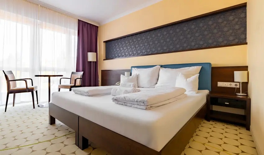 Aurora Hotel Miskolctapolca - M�rcius 15. 