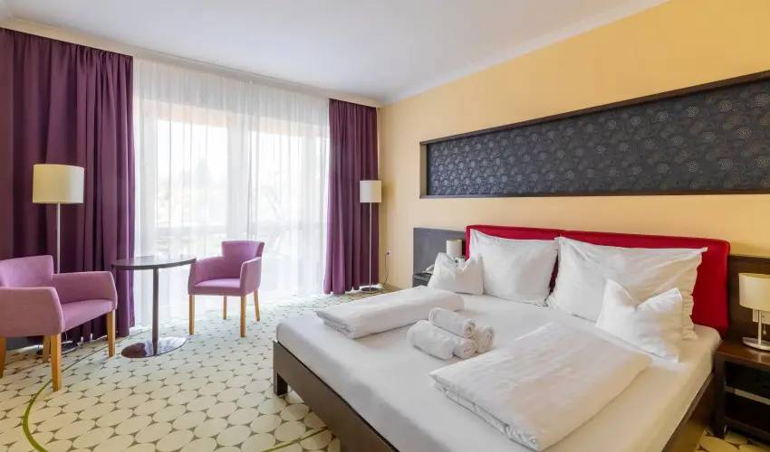 Aurora Hotel Miskolctapolca - M�rcius 15. 
