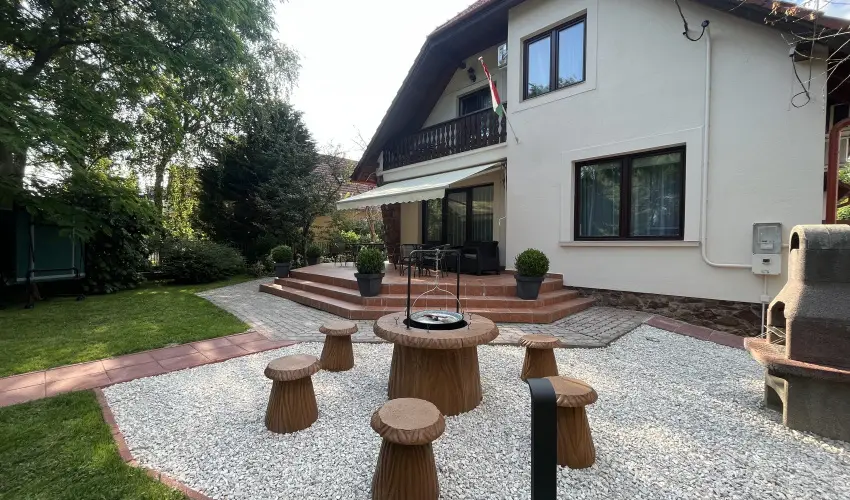 Aventurin House R�vf�l�p - M�rcius 15. (min. 2 �j)