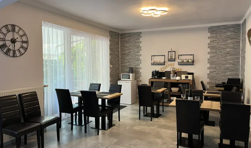Aventurin House R�vf�l�p - M�rcius 15. (min. 2 �j)