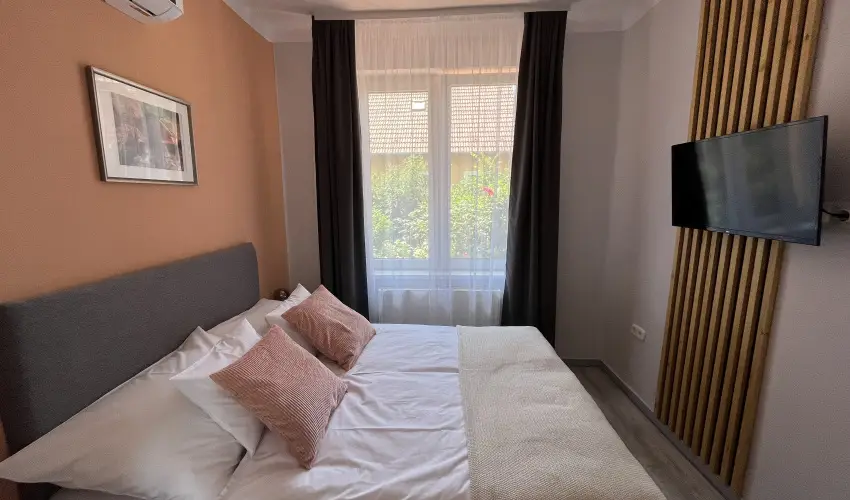 Aventurin House R�vf�l�p - M�rcius 15. (min. 2 �j)