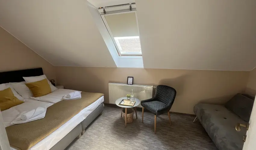 Aventurin House R�vf�l�p - M�rcius 15. (min. 2 �j)