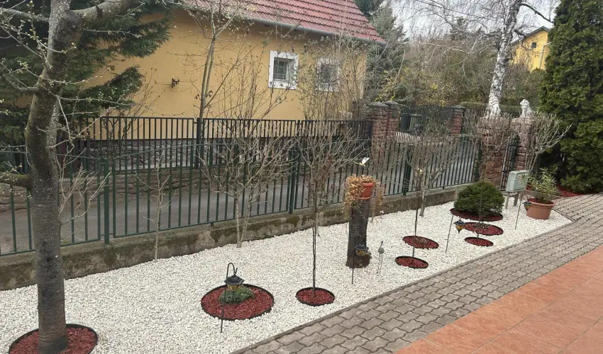 Aventurin House R�vf�l�p - M�rcius 15. (min. 2 �j)