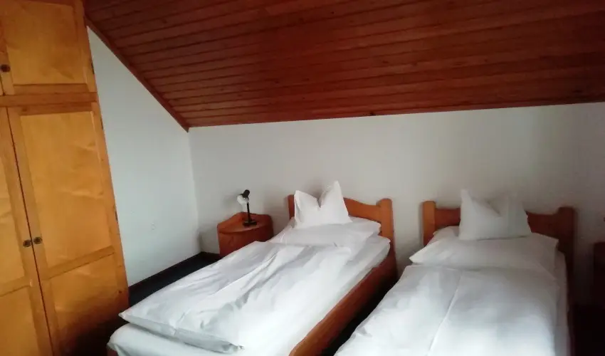 Balla Apartmanh�z Si�fok - M�rcius 15. (min. 2 �j)