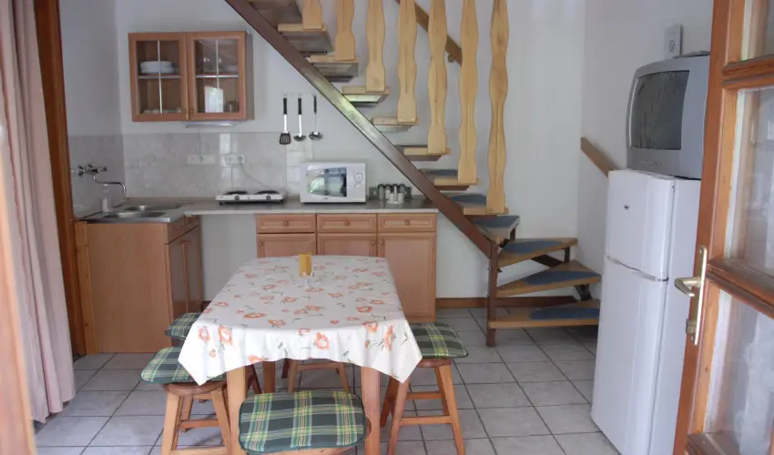 Balla Apartmanh�z Si�fok - M�rcius 15. (min. 2 �j)