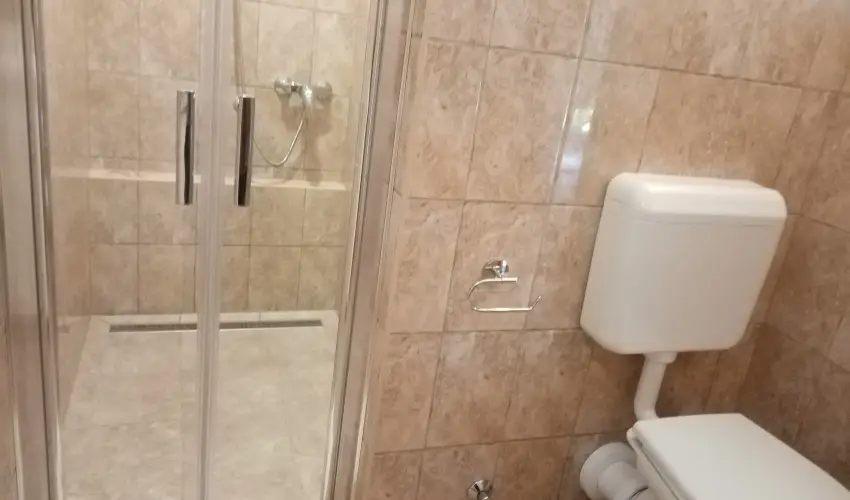 Balla Apartmanh�z Si�fok - M�rcius 15. (min. 2 �j)