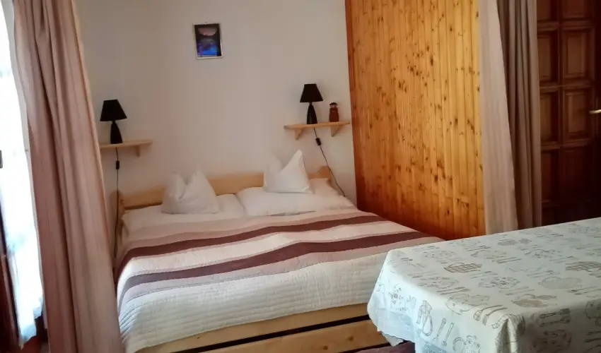 Balla Apartmanh�z Si�fok - M�rcius 15. (min. 2 �j)