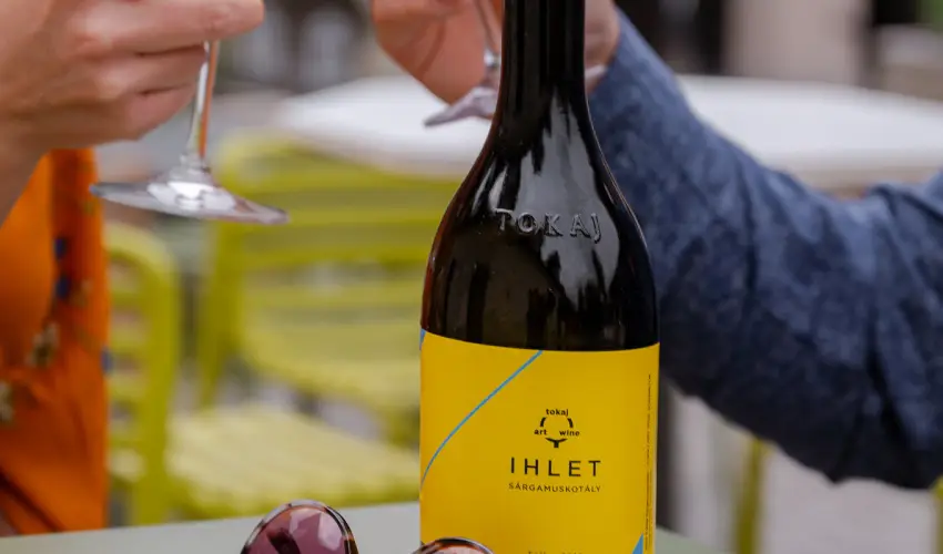 Barka Gal�ria Hotel �s �tterem T�llya - M�rcius 15.