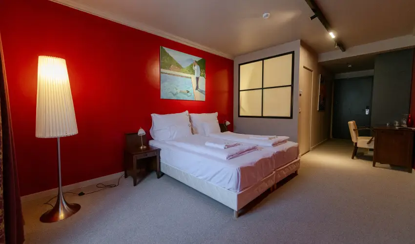 Barka Gal�ria Hotel �s �tterem T�llya - M�rcius 15.