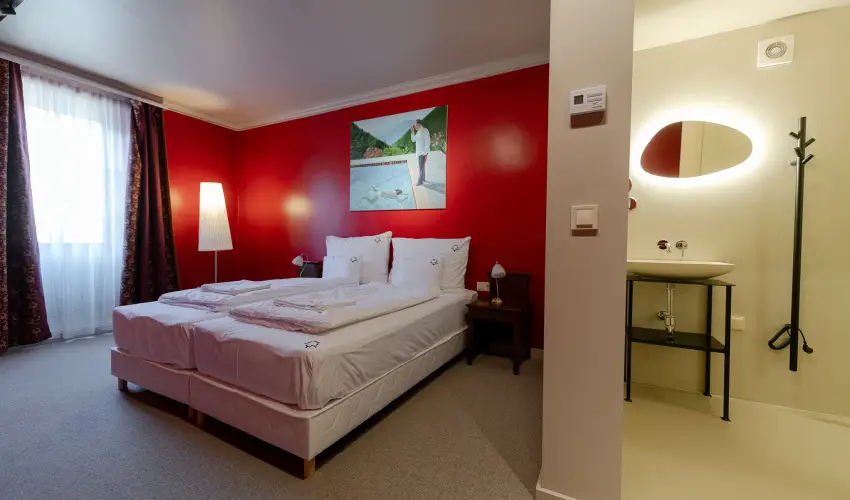 Barka Gal�ria Hotel �s �tterem T�llya - M�rcius 15.