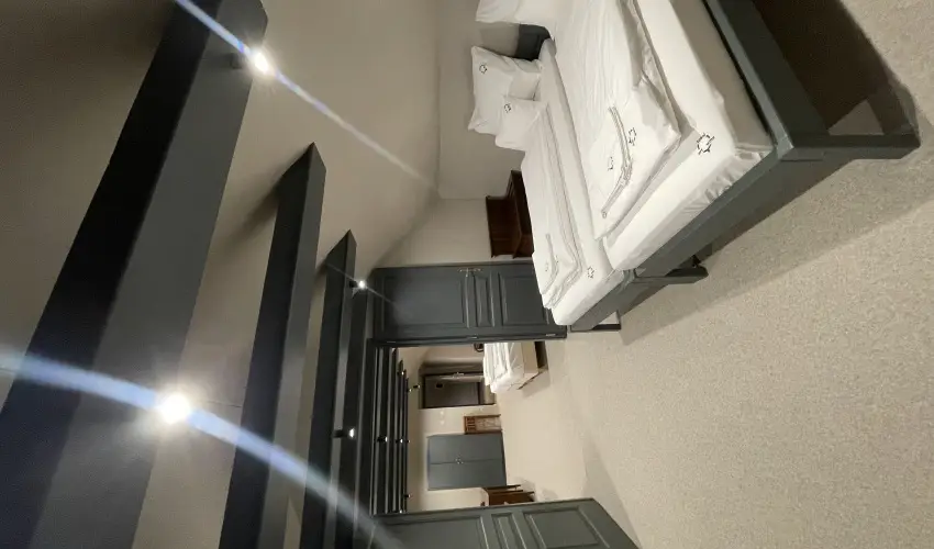 Barka Gal�ria Hotel �s �tterem T�llya - M�rcius 15.