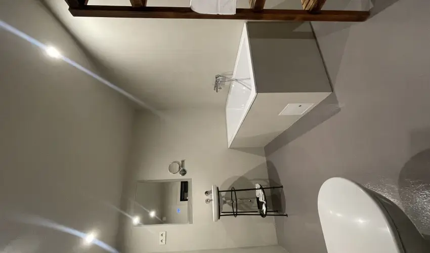 Barka Gal�ria Hotel �s �tterem T�llya - M�rcius 15.