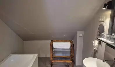 Barka Gal�ria Hotel �s �tterem T�llya