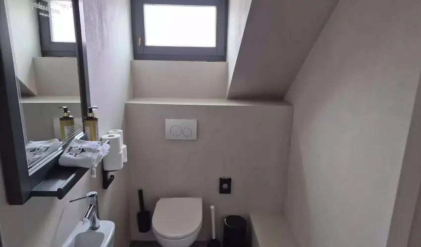 Barka Gal�ria Hotel �s �tterem T�llya - M�rcius 15.