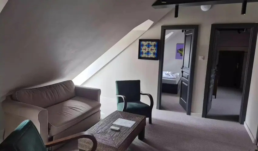 Barka Gal�ria Hotel �s �tterem T�llya - M�rcius 15.