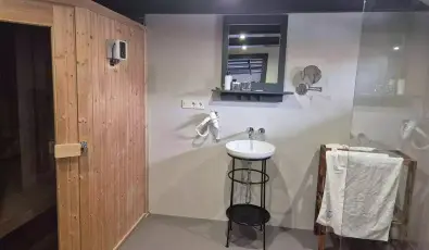 Barka Gal�ria Hotel �s �tterem T�llya