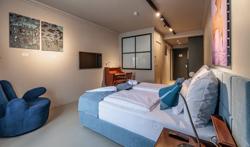 Barka Gal�ria Hotel �s �tterem T�llya - M�rcius 15.