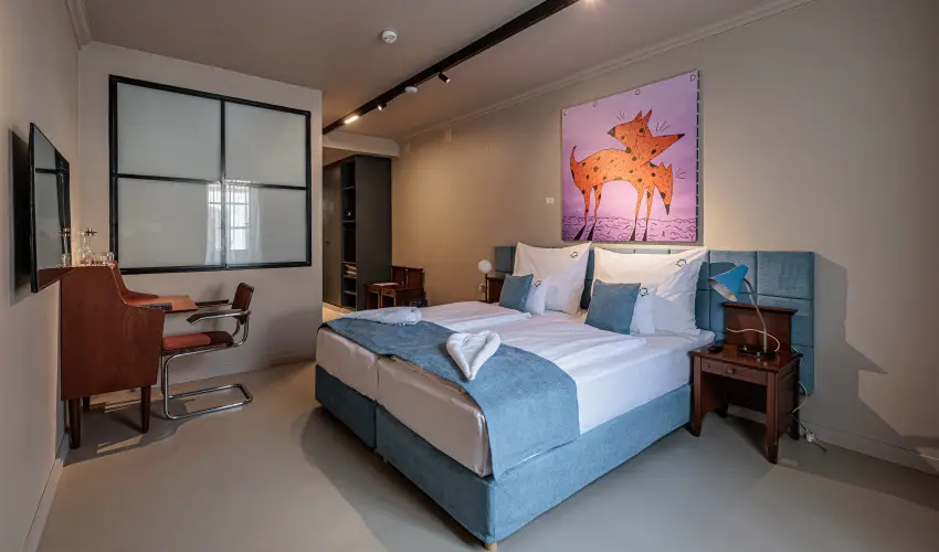 Barka Gal�ria Hotel �s �tterem T�llya - M�rcius 15.