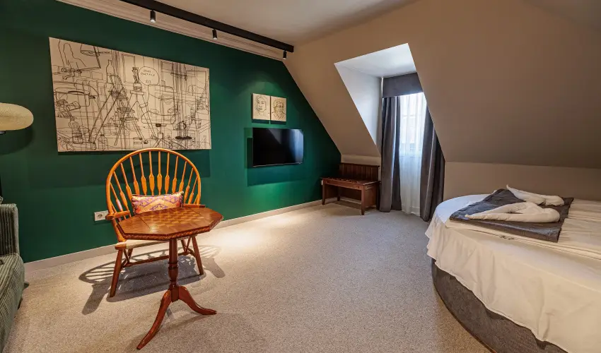 Barka Gal�ria Hotel �s �tterem T�llya - M�rcius 15.