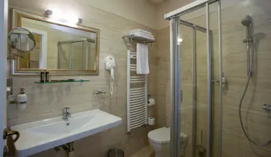 Barokk Hotel Promen�d Gy�r