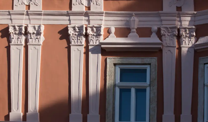 Barokk Hotel Promen�d Gy�r - M�rcius 15. 