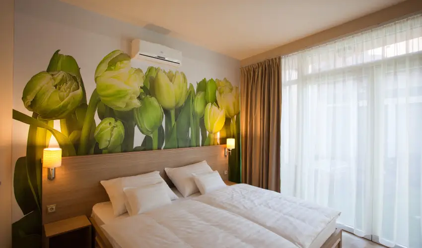 Barokk Hotel Promen�d Gy�r - M�rcius 15. 
